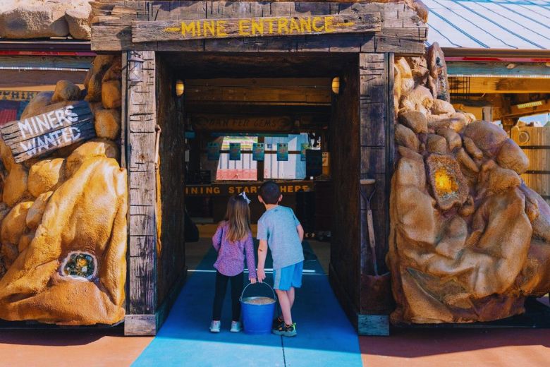 Top 8 Interactive Attractions for Kids in Pigeon Forge